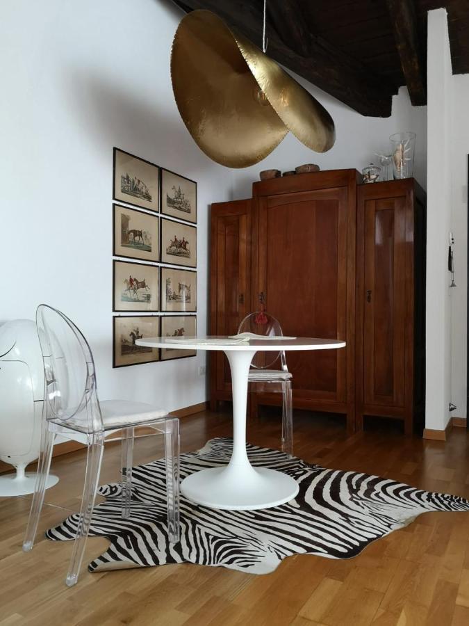Romantik, Charming House Trieste Bagian luar foto